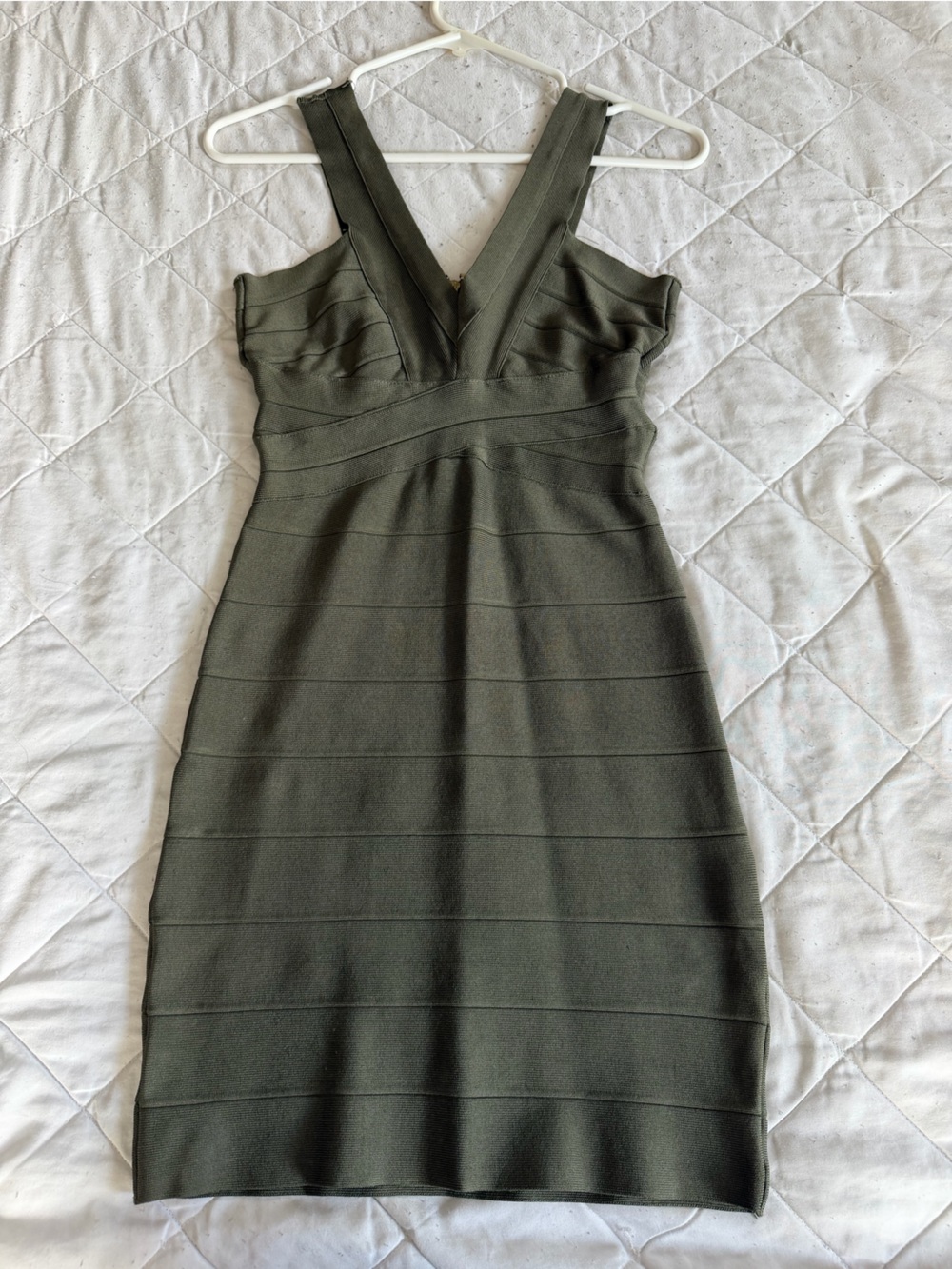 bebe Olive Structured V-Neck Midi Dress